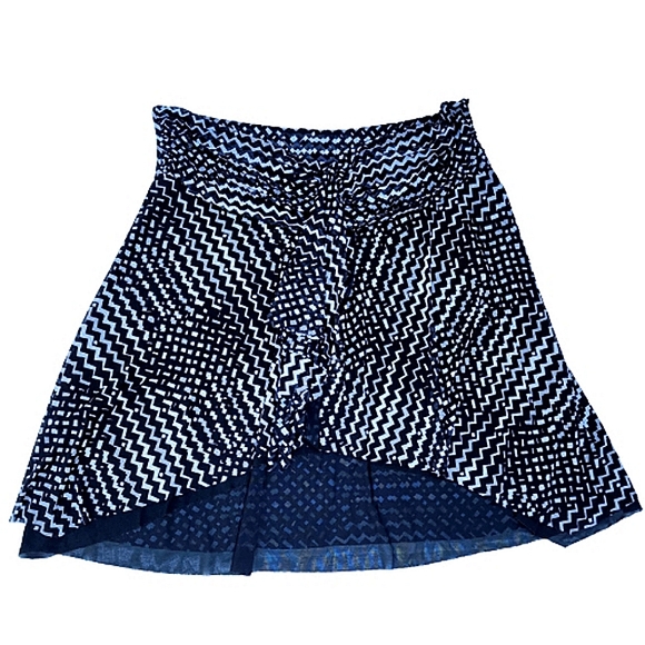 Black White Assymetrical Weird Girl Grunge Whimsigoth High-Low Profile Skirt ♥ - Picture 1 of 6